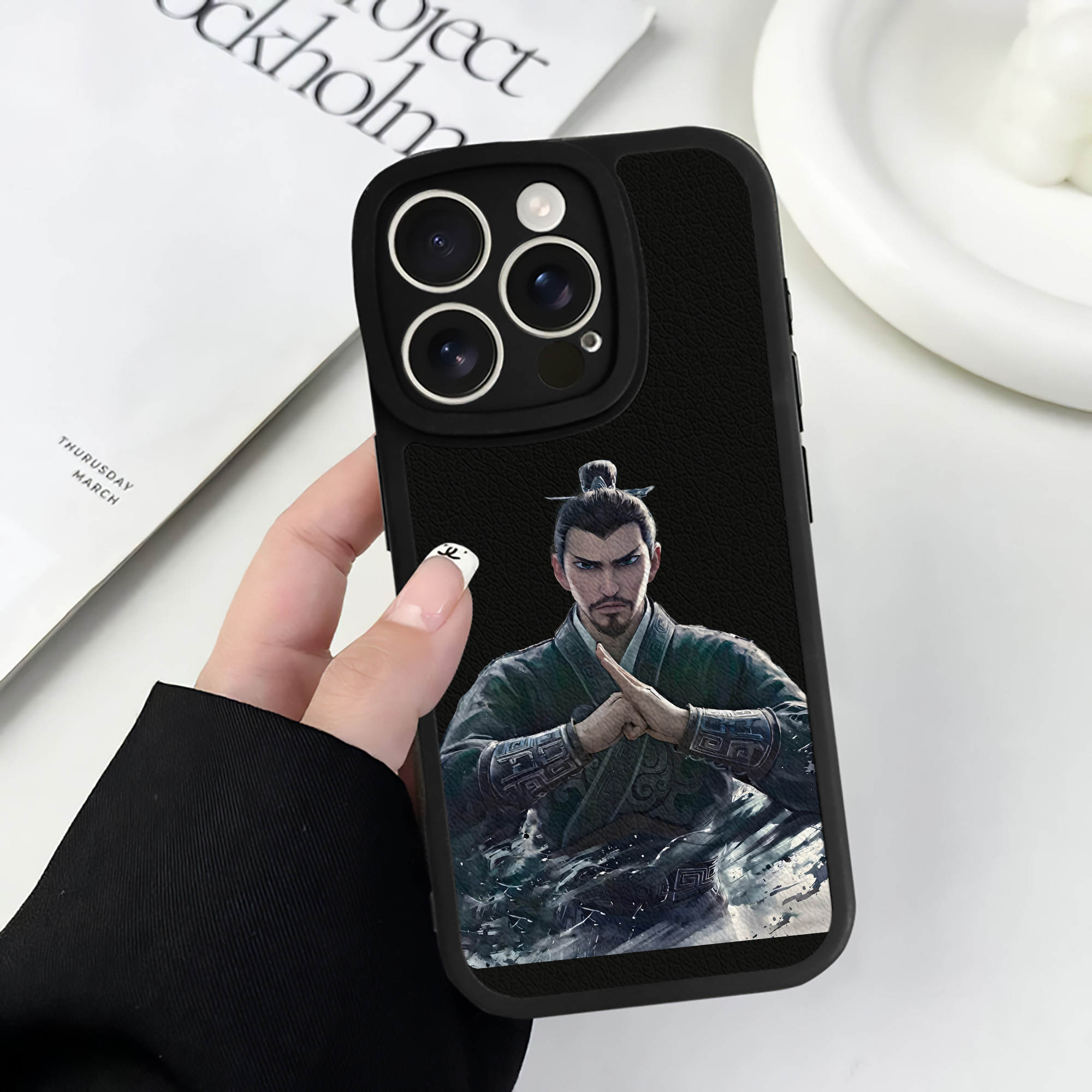 （画像用） Ne Zha 2 ナタ 魔童の大暴れ 【iPhone 16シリーズ対応】シリコンスマホケース（レザー調） 材質：シリコン